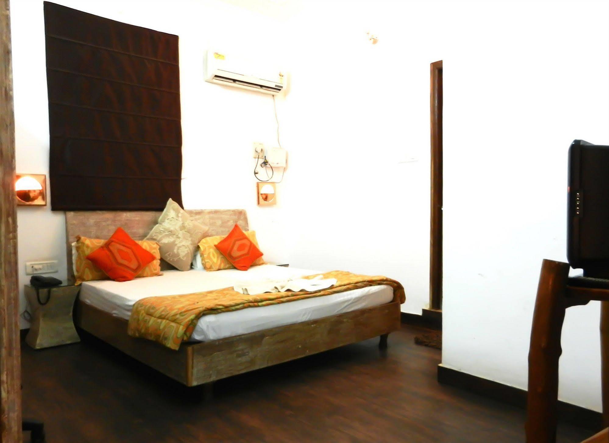 Itsy Hotels Banana Boutique Varanasi Exteriör bild