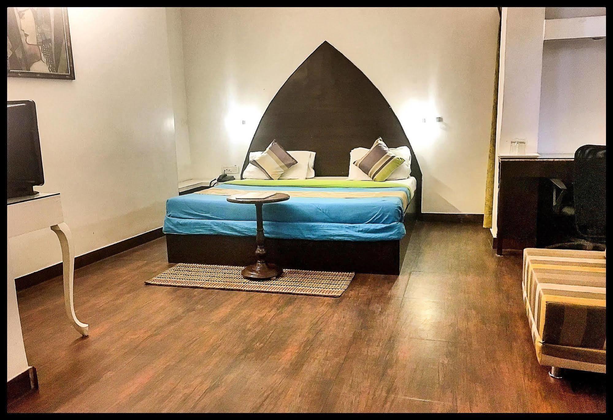 Itsy Hotels Banana Boutique Varanasi Exteriör bild